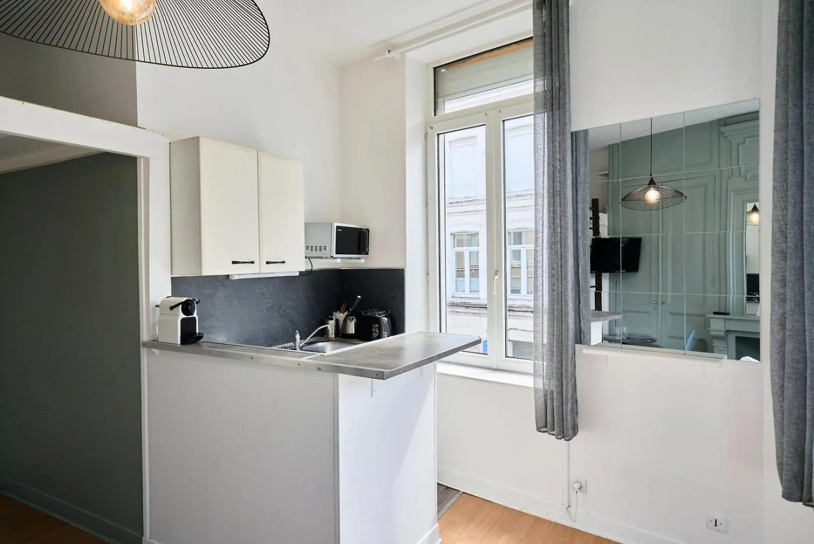 Lille Saint Maurice - Nice And Functional Studio 0*,  France